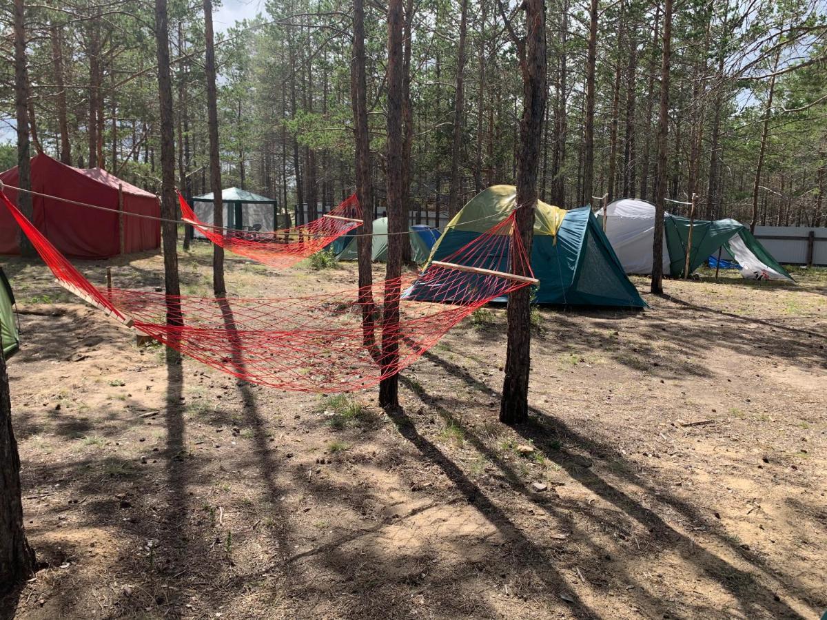 Kemping Cvetok Pod Snegom Chužir Exteriér fotografie