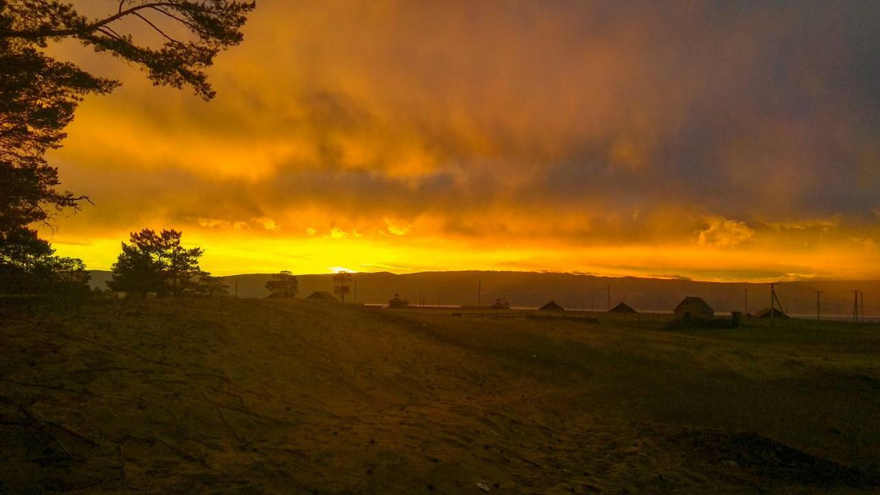 Kemping Cvetok Pod Snegom Chužir Exteriér fotografie