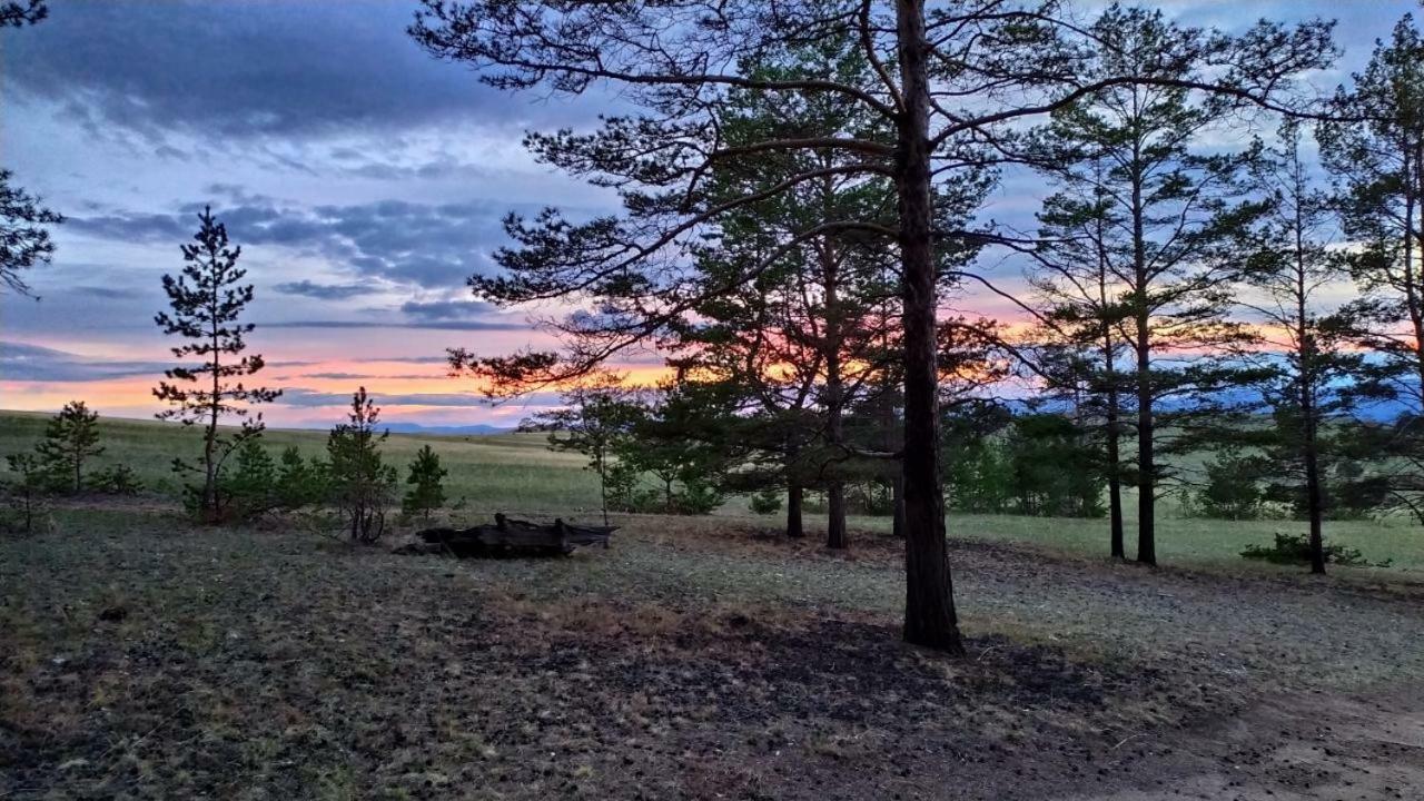 Kemping Cvetok Pod Snegom Chužir Exteriér fotografie